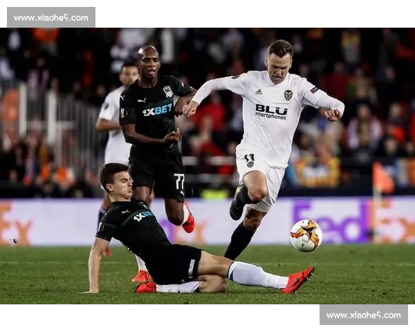 西甲联赛最新动态豪门争冠走势与球星转会全解析前景分析战术变化